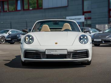 Porsche 992 I Targa 4S — photo 2