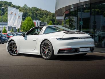 Porsche 992 I Targa 4S — photo 4