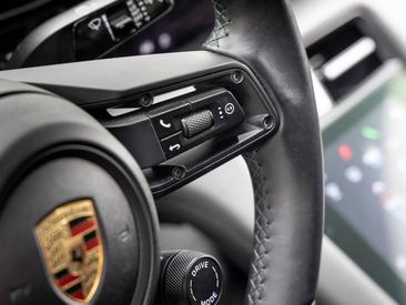 Porsche Taycan Sport Turismo — photo 20