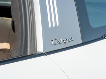 Porsche 992 I Targa 4S — photo 14