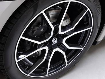 Porsche Taycan Sport Turismo — photo 32