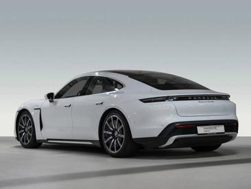 Porsche Taycan Turbo — photo 3