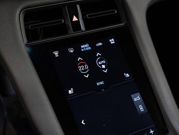 Porsche Taycan Turbo — photo 30