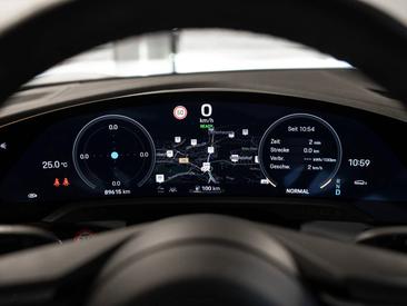 Porsche Taycan Turbo — photo 35