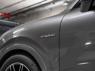 Porsche Cayenne III S E-Hybrid Coupé — photo 12