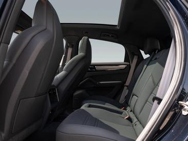 Porsche Cayenne III S Coupé Platinum Edition — photo 17