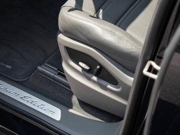 Porsche Cayenne III S Coupé Platinum Edition — photo 20