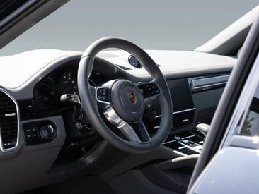 Porsche Cayenne III S Coupé Platinum Edition — photo 26