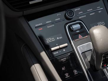 Porsche Cayenne III S Coupé Platinum Edition — photo 35