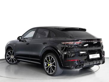 Porsche Cayenne III Turbo S E-Hybrid — photo 3