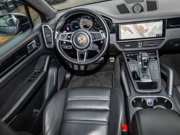 Porsche Cayenne III GTS Coupé — photo 22