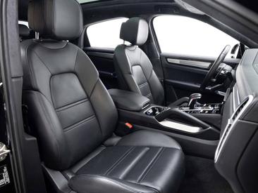 Porsche Cayenne III Turbo S E-Hybrid — photo 21