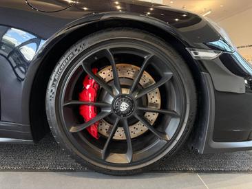 Porsche 991 II GT3 — photo 12