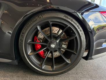 Porsche 991 II GT3 — photo 13