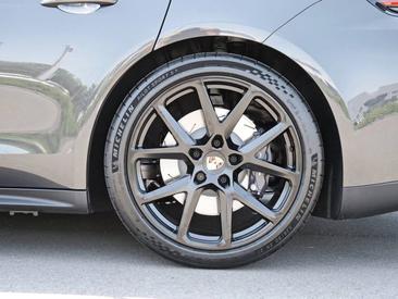 Porsche Panamera III 4 E-Hybrid — photo 9