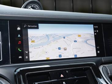 Porsche Panamera III 4 E-Hybrid — photo 16