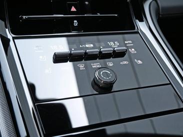 Porsche Panamera III 4 E-Hybrid — photo 22
