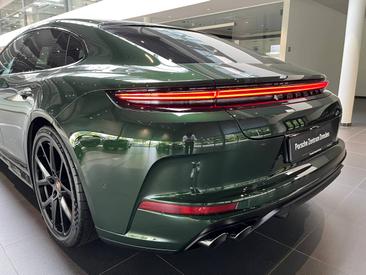 Porsche Panamera III 4 — photo 12