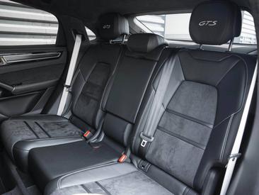 Porsche Cayenne III GTS Coupé — photo 14