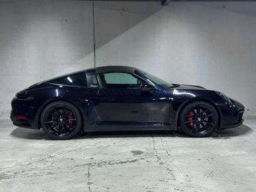 Porsche 992 I Targa 4S — photo 6
