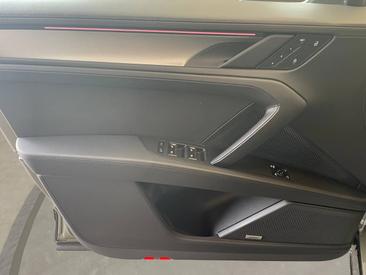 Porsche Cayenne E4 Coupé Electric — photo 19
