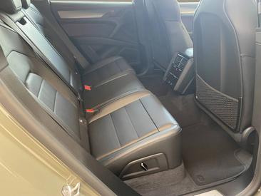 Porsche Cayenne E4 Coupé Electric — photo 22