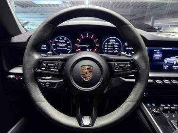 Porsche 992 I Targa 4S — photo 18