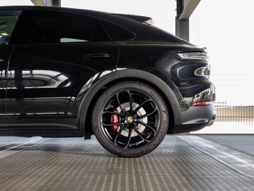 Porsche Cayenne III S Coupé — photo 11