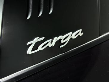 Porsche 992 I Targa 4S — photo 27