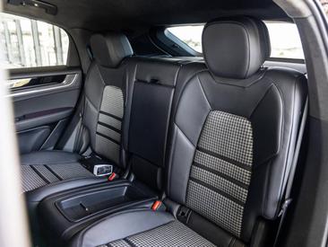 Porsche Cayenne III S Coupé — photo 34