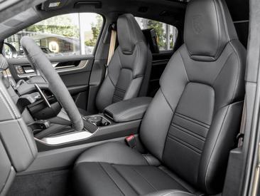 Porsche Cayenne III GTS Coupé — photo 12