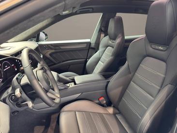 Porsche Cayenne E4 Turbo Electric — photo 14