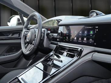 Porsche Panamera III 4 E-Hybrid — photo 12