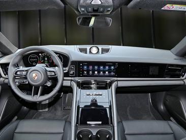 Porsche Panamera III 4 E-Hybrid — photo 14