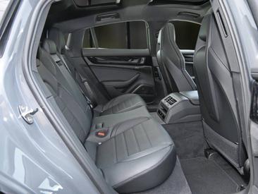 Porsche Panamera III 4 E-Hybrid — photo 15