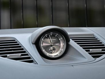 Porsche Panamera III 4 E-Hybrid — photo 19