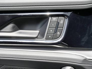 Porsche Panamera III 4 E-Hybrid — photo 31