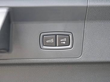 Porsche Panamera III 4 E-Hybrid — photo 32