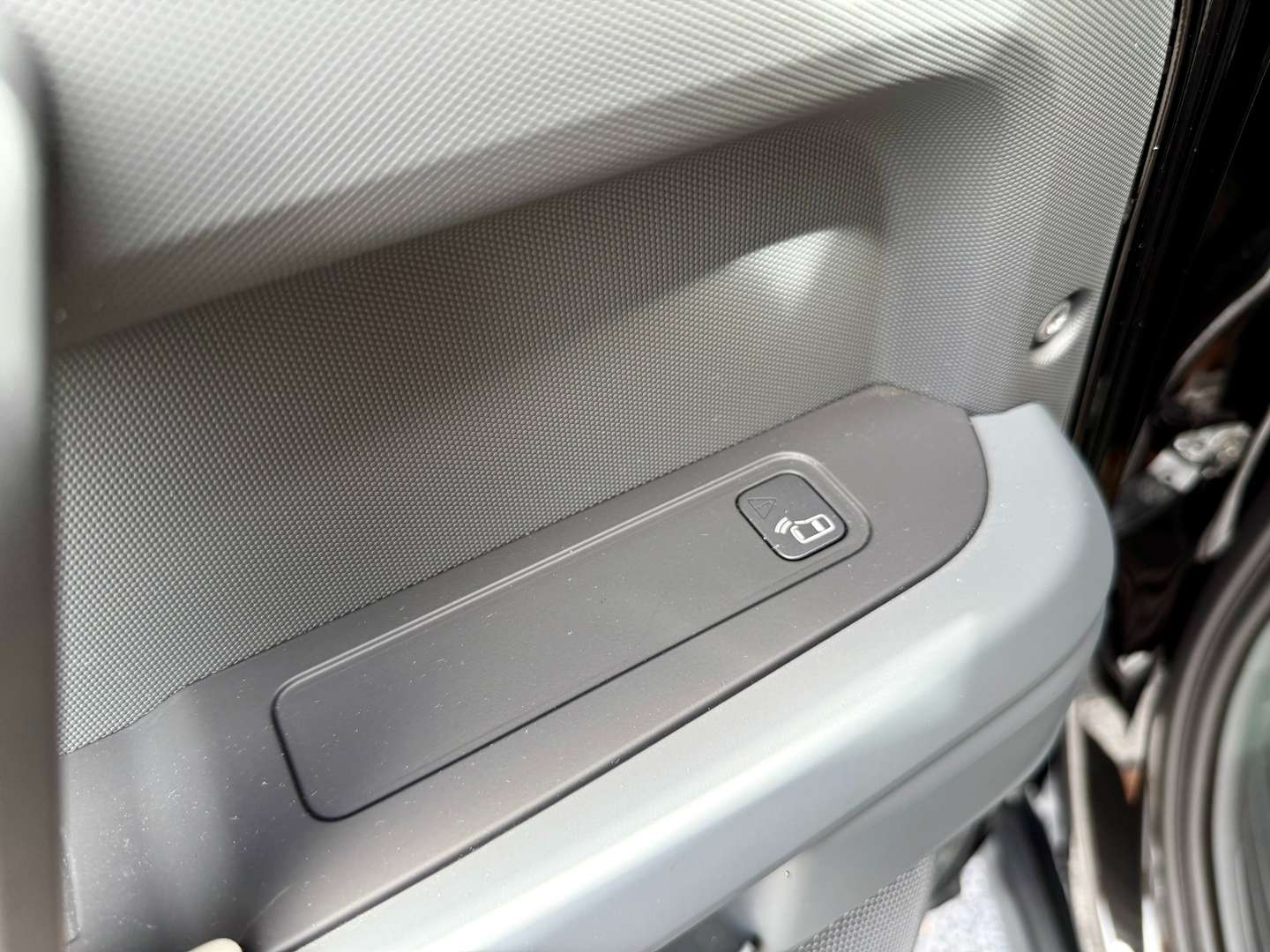 Land Rover Defender 110 P400 S - 2022 - Joinsteer - #23