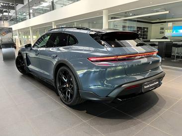 Porsche Taycan ph2 4 Cross Turismo — photo 3
