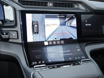 Porsche Cayenne E4 S Electric — photo 14