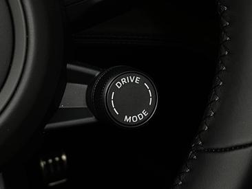 Porsche Cayenne E4 Coupé Electric — photo 16