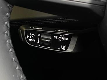 Porsche Cayenne E4 Coupé Electric — photo 17