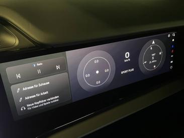 Porsche Cayenne E4 Coupé Electric — photo 21