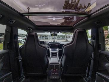 Porsche Cayenne E4 S Electric — photo 22