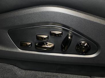 Porsche Cayenne E4 Coupé Electric — photo 30