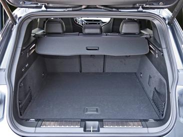 Porsche Cayenne E4 S Electric — photo 28