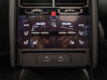 Porsche Cayenne E4 S Electric — photo 29
