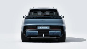 Porsche Cayenne E4 S Electric — photo 7