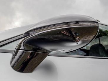 Porsche Cayenne E4 S Electric — photo 40